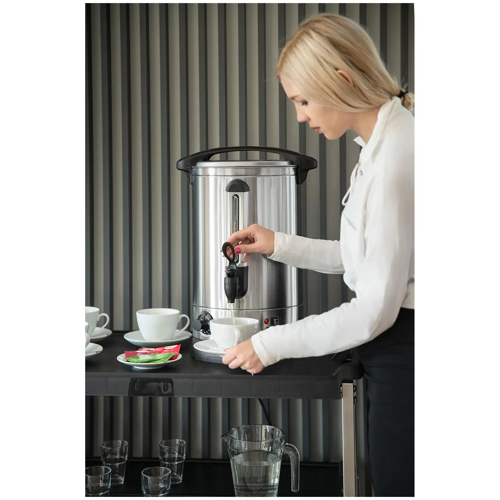 Distributeur d'eau chaude - 14,5 L - 2 500 W - double paroi (Capacité totale: 14.5 l)