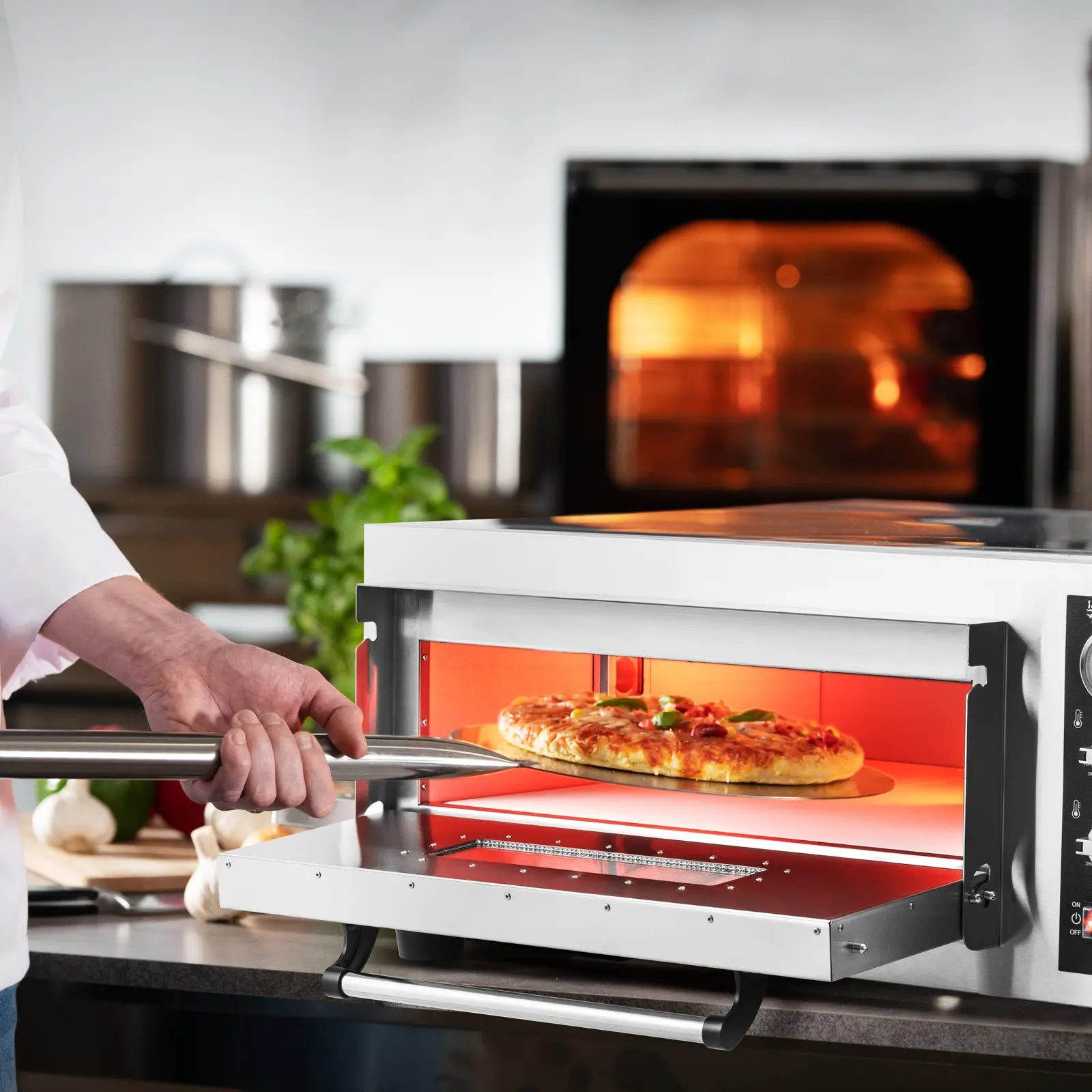 Four à pizza électrique - 4 x 30 cm - 1 cavité - 4 200 W - Chamotte - Royal Catering (Série: ECO)