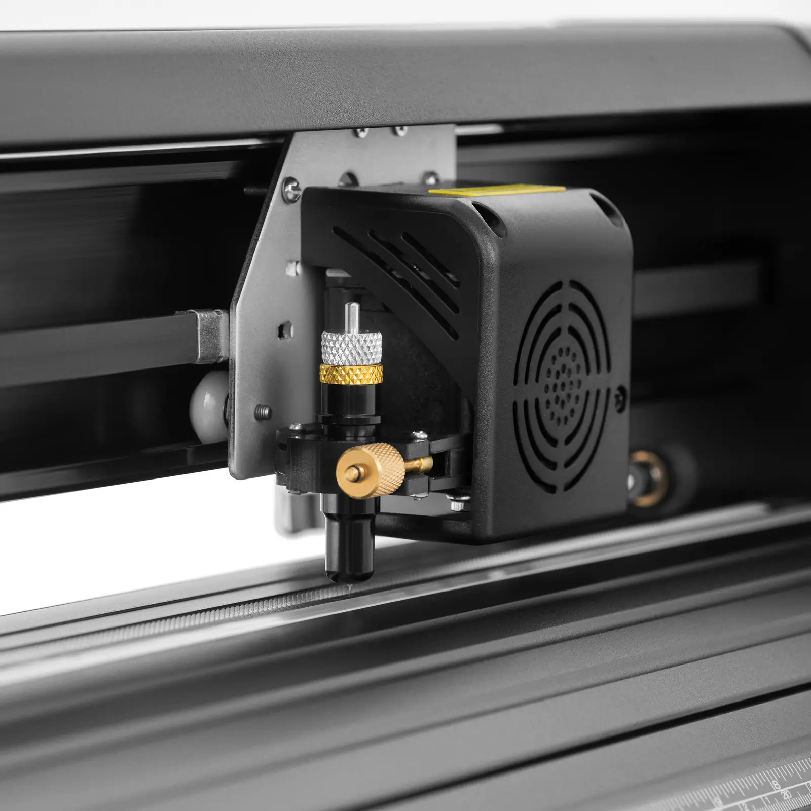 Plotter de découpe avec support - largeur de coupe 63 cm - vitesse 0,8 m/s (Largeur d'alimentation papier: 720 mm)