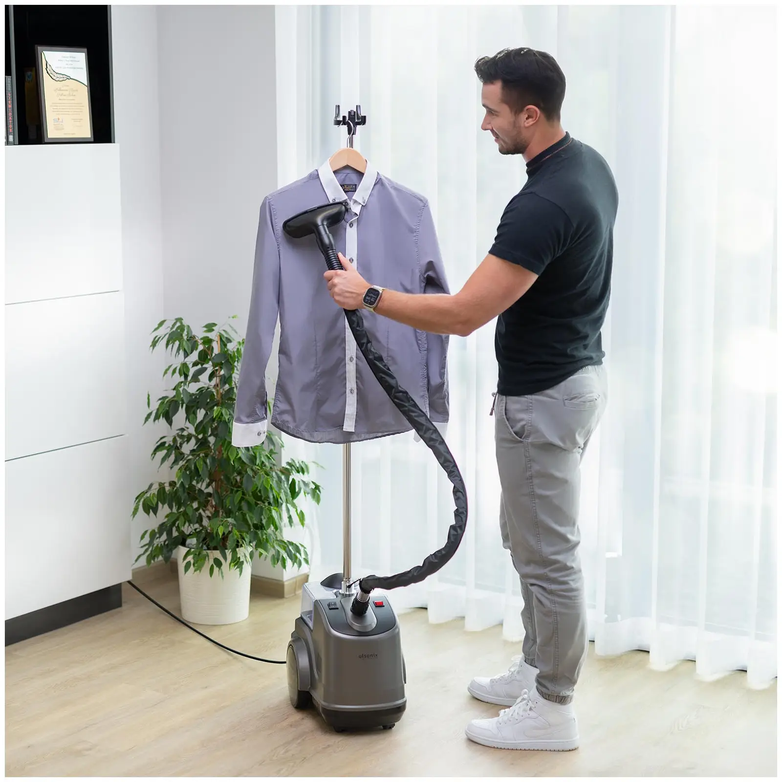 Garment Steamer - 2,000 W - 2.97 L