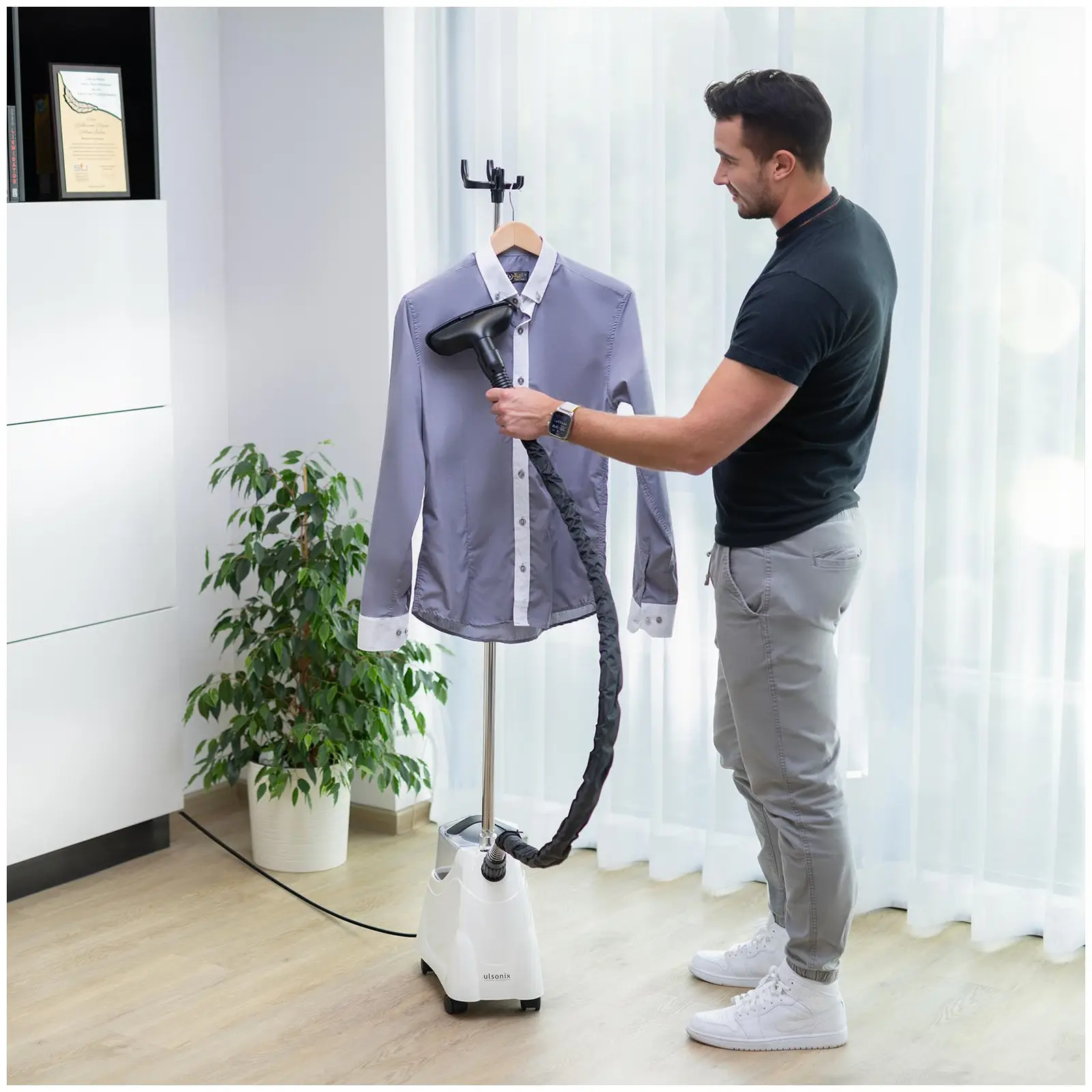 Clothes Steamer - 2 levels - 2000 W - 2.35 L - 55 min