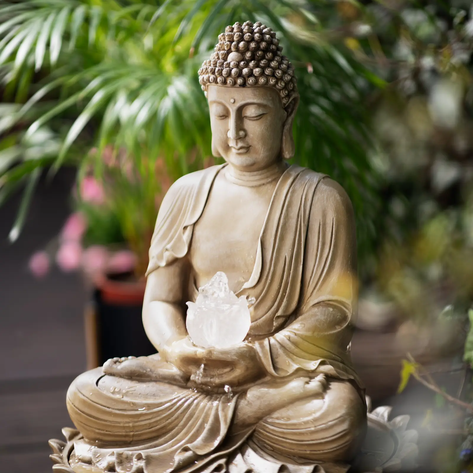 Solar Garden Fountain - Sittende Buddha-figur - LED-belysning