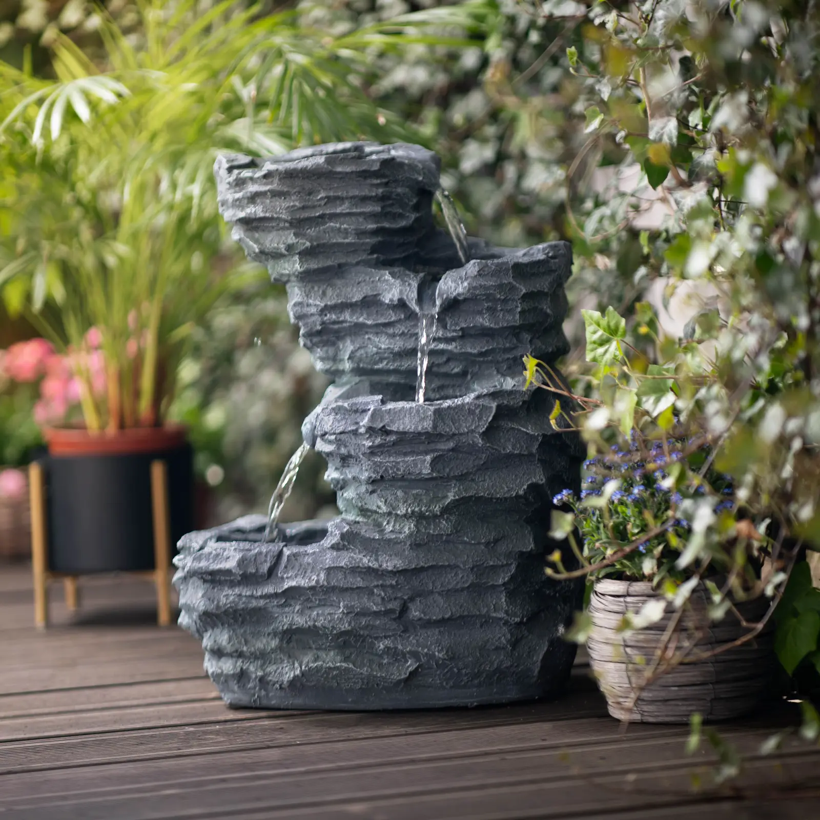 Solar Garden Fountain - Stone Cascade 4 Levels - LED-belysning