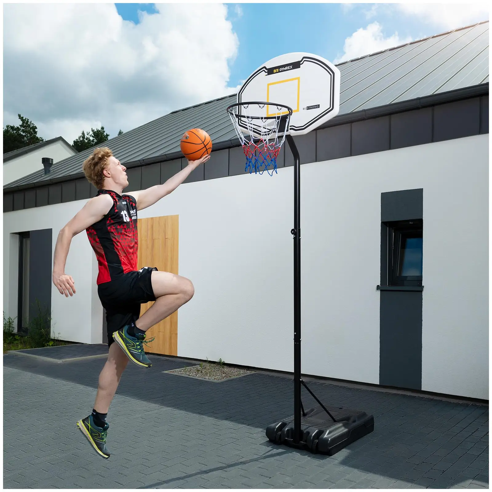 Basketballkurv med stativ - høydejusterbar - 190 til 260 cm.