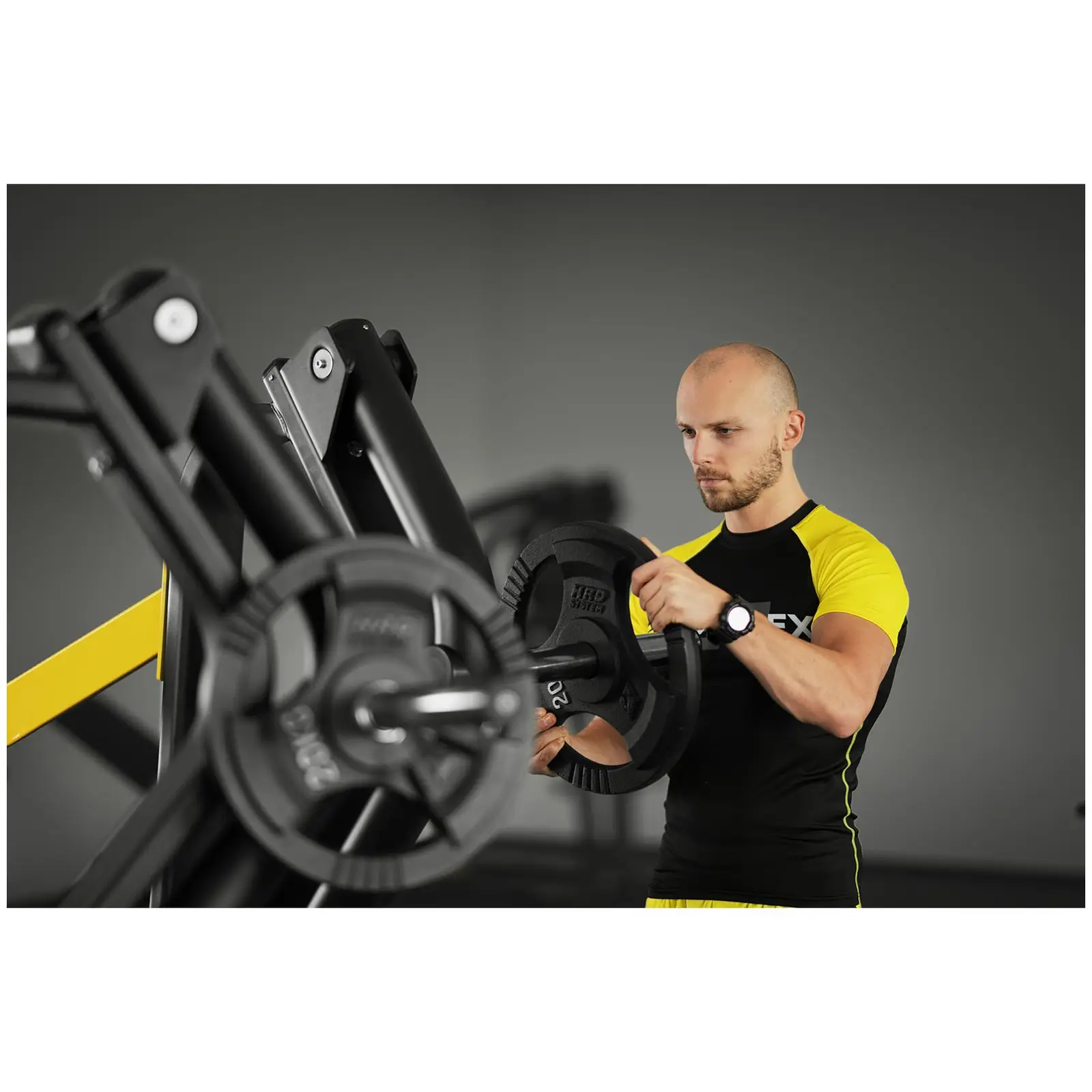 Posilovač prsních svalů - 135 kg (Max. hmotnost: 135 kg)