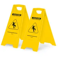 2 advarselsskilt for vått gulv